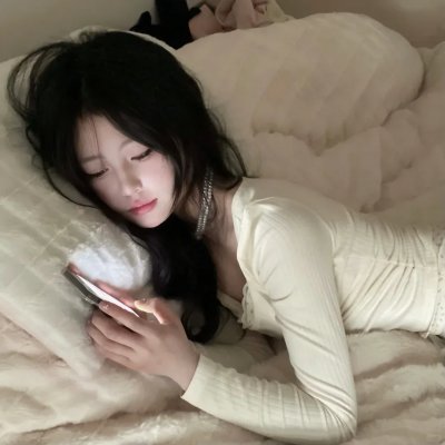 秋霞